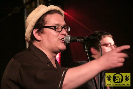 King Hammond (UK) with The Saloon Soldiers - Feuerwerks Open Air - Reduit, Mainz-Kastel 25. Juni 2012 (8).JPG